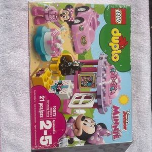Duplo Minnie Mouse Lego Set -all pieces are together